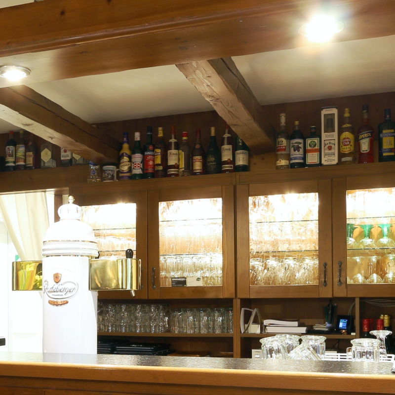 bar